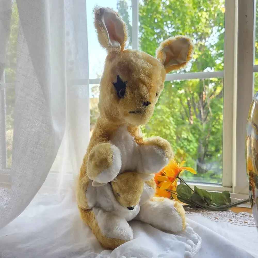 Vintage Master Industries Plush Stuffed 15” Kangaroo Baby Joey Finger Puppet